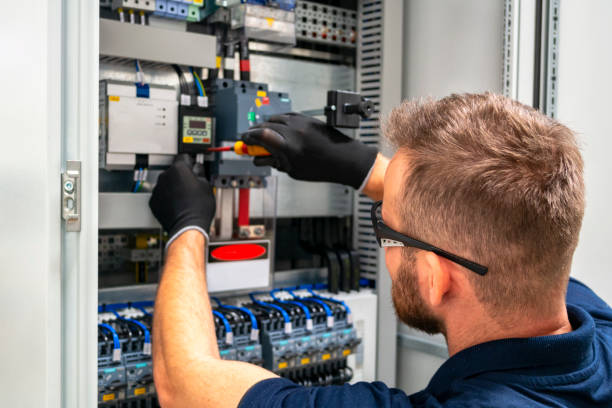 Best Commercial Electrician Services  in Elm Grove, WI